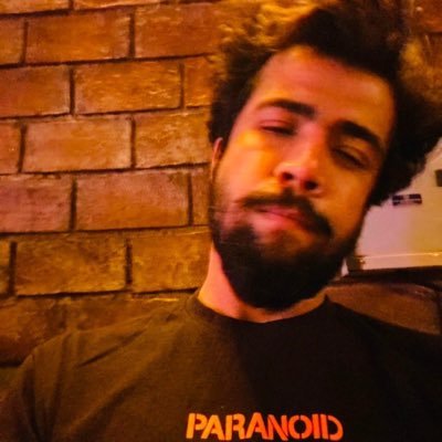 thackerlucky's profile picture. Sneakers | E-Commerce | Startups | Fintech | Crypto | Space | EV | Marketing also Garba Dandiya Fafda Jalebi All time🫃