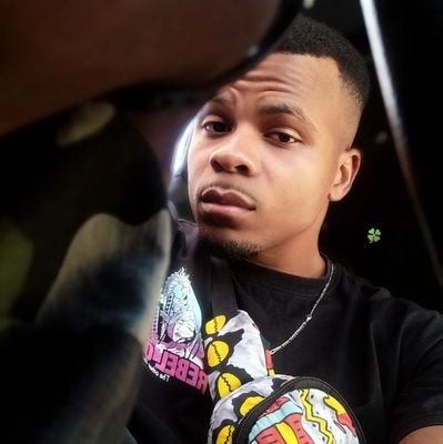 minus_kai's profile picture. Certaines ambitions ont le pouvoir de guérir les blessures
Mais certaines ambitions 
Survivent à leur maître bien après l'ascension de leur âme.