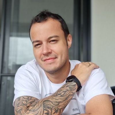Pai, marido, esquerda, Corinthians, supply, ateu, meio paulistano, meio mineiro.... é isso