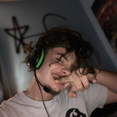 creator twitch streamer and dreamer streams daily on twitch stop in sometime and hangout!!