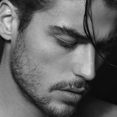 eman_wahedy's profile picture. 