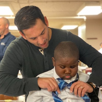 Father, Youth Mentor 🗣️, Veteran 🇺🇸, Connector, Philly born and based, VP of Operations and Programming at the KB Foundation:  https://t.co/ryzdHYMISM