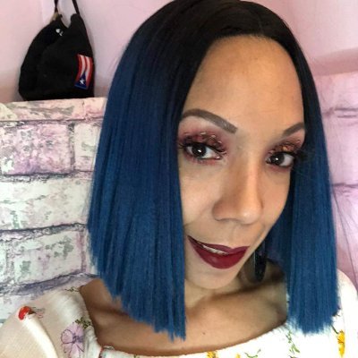 Makeup enthusiasts💄
Autism mom🧩👧
 Entrepreneur🤳👩