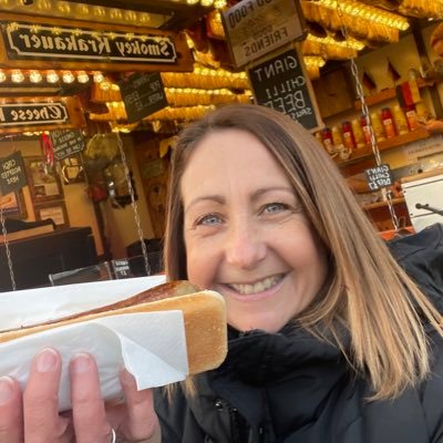 suzetteluisa's profile picture. AQA Sociology teacher and examiner. Teacher of Psychology. Passionate about PSHE. Pastoral #NASUWT #Feminist #prideclub Yorkshire lass in Whitley Bay ❤️