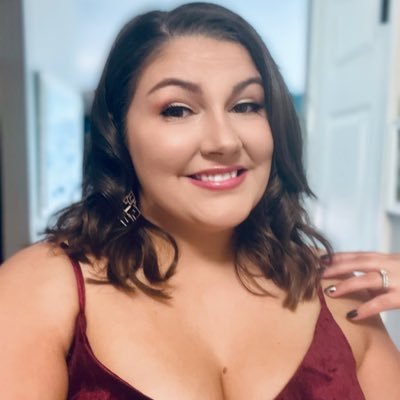 kate__leonardo's profile picture. Mrs. Leonardo 💍 Malia’s Mama 💜 Tiny Human Tamer 🍼