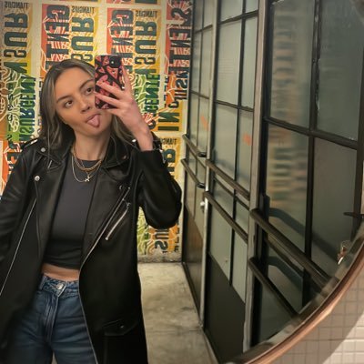 ValRamirezP's profile picture. ∞