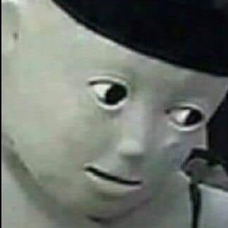 Aui28386318's profile picture. strangeironตอนนี้ก็ยังชิปอยู่