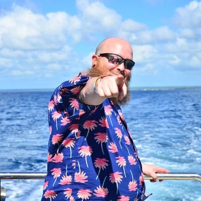 manbatbeard's profile picture. 