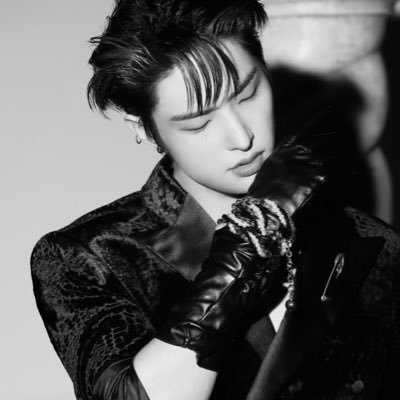 SONGMINKIE's profile picture. The rapper of the year whose greatest invention is a song about orange juice. Please proceed to @ATEEZOfficial for concert & fansign arrangement in your town.