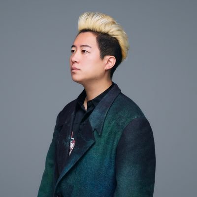 飯岡拓也。 東京を拠点に人を撮ってるカメラマン。 どちらかと言うとInstagramメインで更新してますのでそっちも見て下さい!