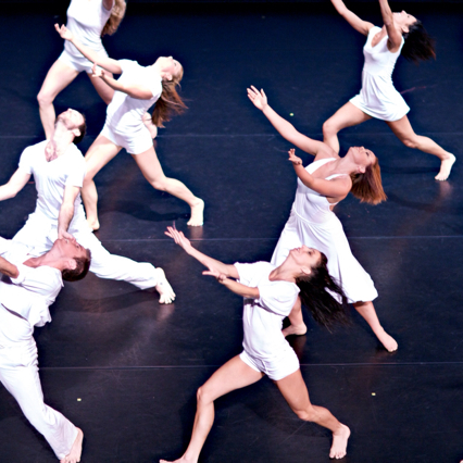 Helixdance's profile picture. Loving dance, dancing life, living love.