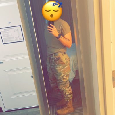 18+ Only! 🇵🇷 🇮🇹🇮🇱 Everyone’s Favorite Anonymous Soldier, join me on this adventure of cock and holes. D.C Snap: anon_army1