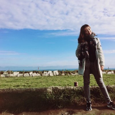 Dev89536701's profile picture. 姐就是这么拽，不服你来干我呀？