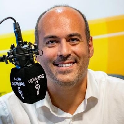 En @solradiomadrid y @alcorconhoy. Libros: A la décima va la vencida, Peque-Sonetos, La cazadora de ranas, Alejandro y la gorra del tiempo, Piedrita Troglodita