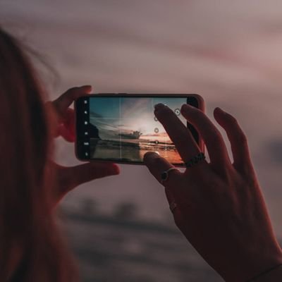 その瞬間の景色と感情は生物。

無言フォロー失礼します🙏
スマホで撮ってます。
色んな空模様が好き。