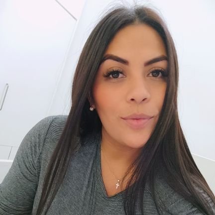 wendysita's profile picture. Usemista 👩🏻‍⚖️ De Caracas a Cumaná 🏡 A veces brisa suave 🍃 A veces huracán 🌾