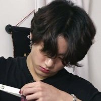 n-aoya (@incvislble) 's Twitter Profile
