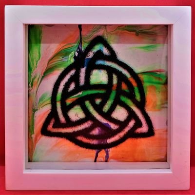 Tunde Yussuf An Artist.
https://t.co/TMe125imdt