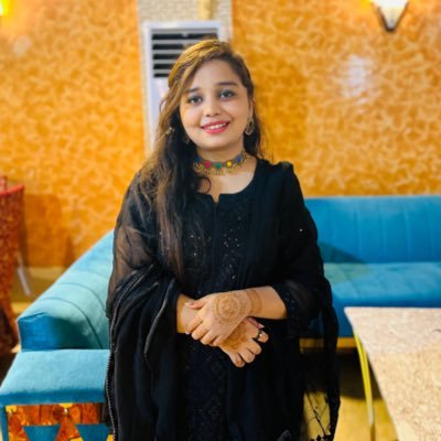 tasweeb_khann's profile picture. 