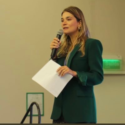 VENECA enamorada de Colombia y su gente. “Emerging Leader 2022” TallbergFoundation. ACUMEN Fellow 2023.