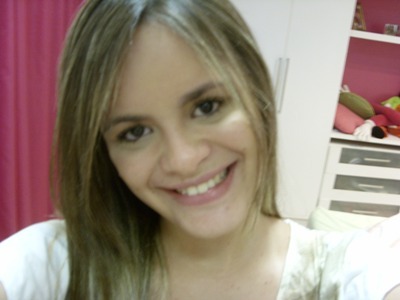 Estudante de Direito. Sagitariana. Católica.