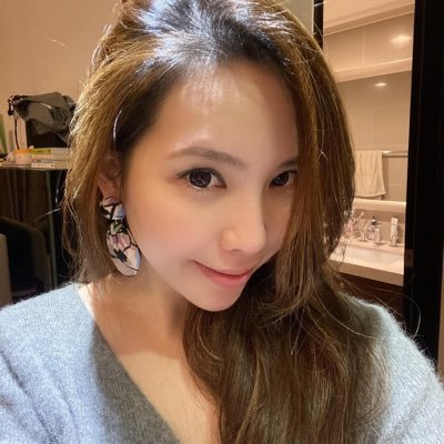 AveryEdward3's profile picture. 