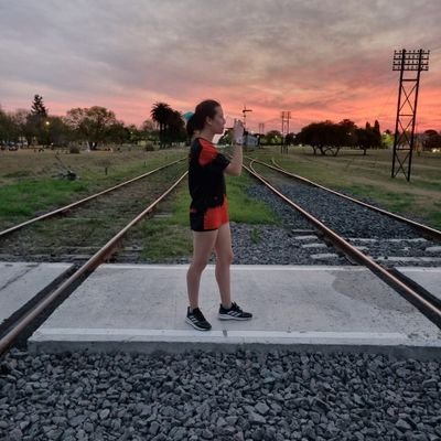 Quisiera ser el final del camino y a donde quiera que vayas ser tu destino ~
CARP ~
