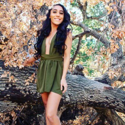 Tinymodeljackie's profile picture. 