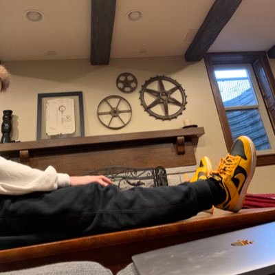 AdxmFBA's profile picture. 