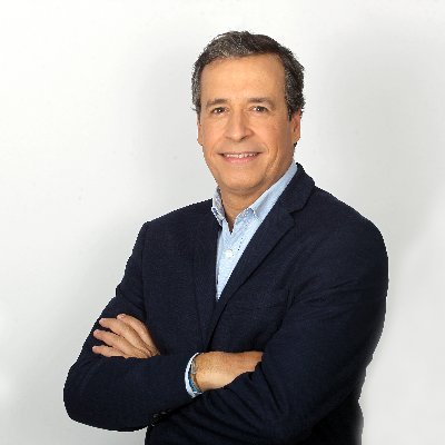 Periodista en combate activo contra lo que está pasando. Director de https://t.co/kt2buDgiFL Colaboro con Antena 3, Telemadrid, El Chiringuito y RealMadridTV.