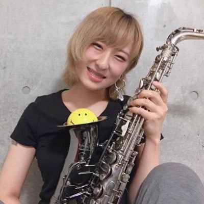 Saxophonist ニコ🩵東京ブラススタイル @brassstyle / angels @Alivecover / ex.大井競馬場東京トゥインクルファンファーレ、ロボットレストラン、TV&CM出演 / 国立音楽大学ジャズ専修卒 / サポート.レッスン.REC等、演奏依頼&LIVEのご予約はDMまで🎷