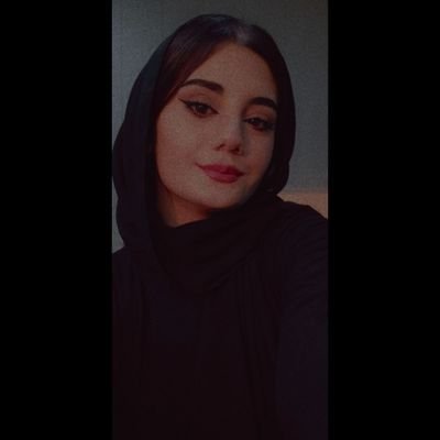 saraghanem_'s profile picture. Born in 2002, Based in🙋🏻‍♀️🇯🇴
 Graphic Designer at Philadelphia University💫