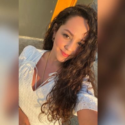 mervekk1907's profile picture. Akdeniz Üniversitesi 👩🏻‍🎓 Denizli-Antalya