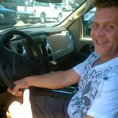 Henriqu10406502's profile picture. 