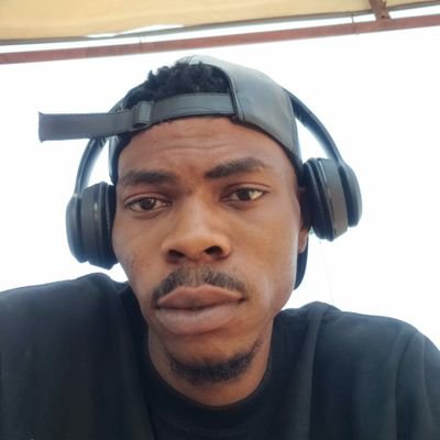 AdesewaTemitop4's profile picture. SE student @alx_africa learning to be a full-stack front-end engineer and designer.