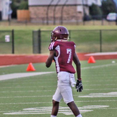 Killeen High-school | WR/DB/Punt | 5’9 140lbs | 3.4 GPA Email: isaiahfoxxsunday@gmail.com 254-338-3882 | 25’ | TWO ⭐️ DB | 34 OFFERS