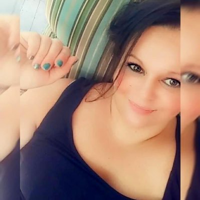 'She's a lil diffult but she's solid.' 🖤 I'm family oriented, Southern, Christian, Republican.