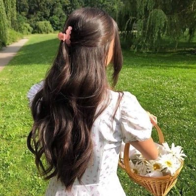 hanak203's profile picture. zlut