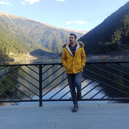 Kur'an'ı Kerim'in ışığında çağdaşım.
Z❤️