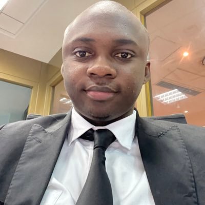 Avocat d’affaires ⚖️📚
Mines et énergie 💎📚
Époux/Père!
Patriote 🇨🇩
Chrétien