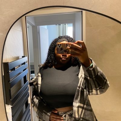 Michelle_meb500's profile picture. 