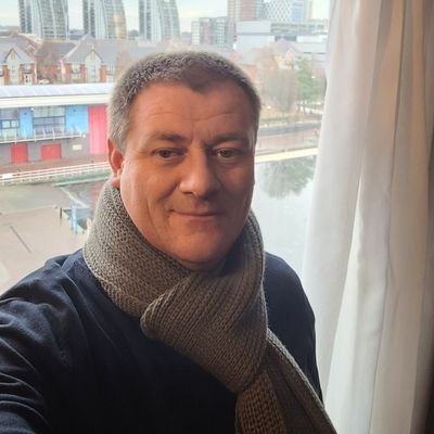 Am 47 a head chef at the MOD.

I was born in Swansea in 1975 and lived in https://t.co/mEubP0LL8c.Dublin worked for hotels and restaurants. 

I have a son called callum