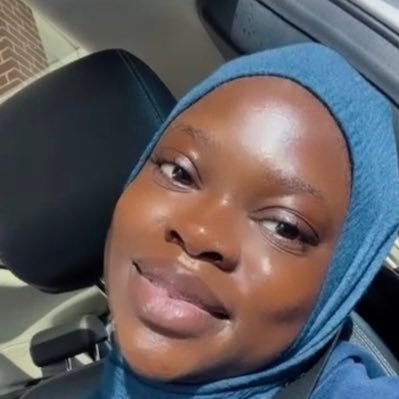 UMaridiyah's profile picture. Shy and unique Muslimah