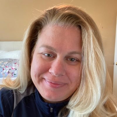 Suzanne92917627's profile picture. 