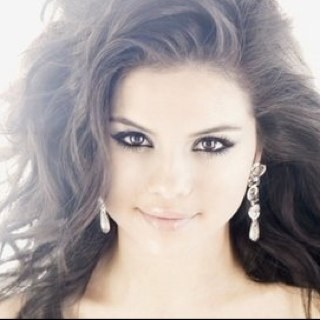 I love Selena Gomez ♥ I'm a Selenator ♥