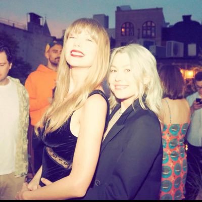 nfrviolets's profile picture. lana / marvel / greys anatomy / phoebe