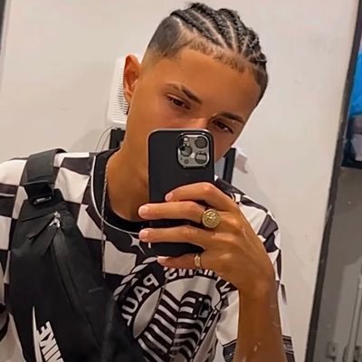 Tio_el_'s profile picture. +55 019 ZNO SP ☯︎ 📌___________________________🛩️ +351 239 🔌🥷🏽🏴___________________________🇧🇷💵🔁💶🇪🇺_______________________ @corinthians 🦅