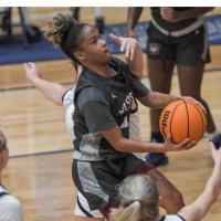 Crystal Scott (@ballermom_ahri) 's Twitter Profile