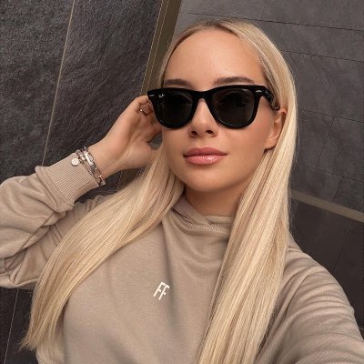 Mia_VON10's profile picture. Many things in life, it is not that we can not do, but we do not believe that we can do. Single lady engaged in real estate financing.