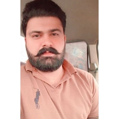 ghufranyousaf1's profile picture. not a talker just a good listener🍂